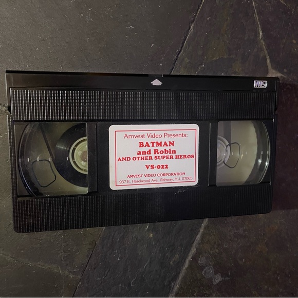 Batman and Robin Volume 2 VHS 1989 B&W 1940s Series - Picture 3 of 3